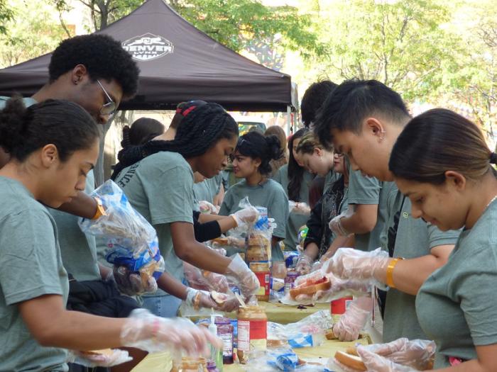students-making-peanut-butter-sandwiches