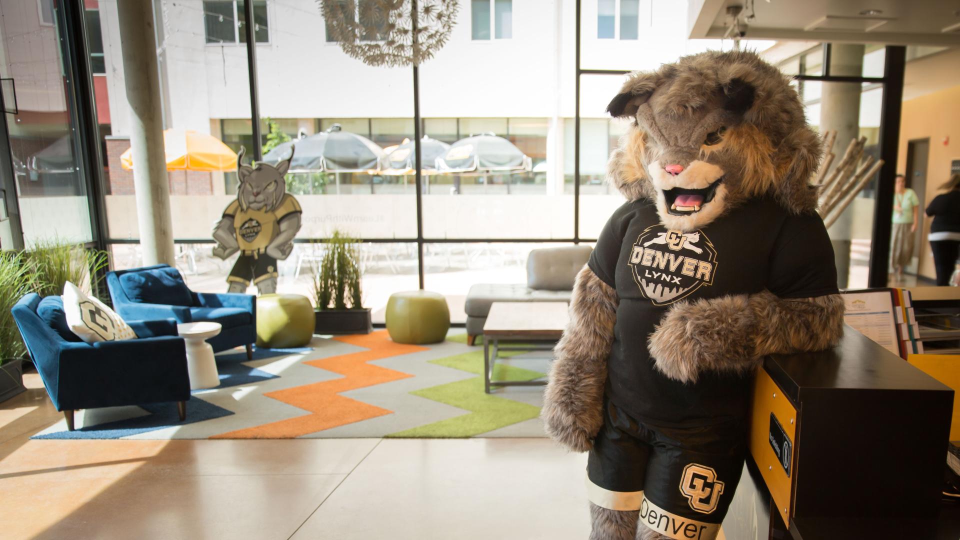 Milo the CU Denver mascot lynx