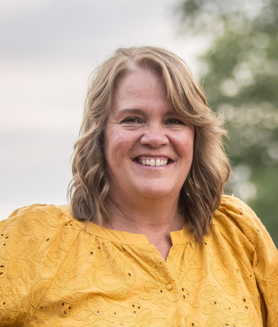 A headshot of Cheryl Ansaldi.