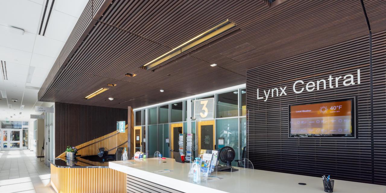 Lynx Central front desk